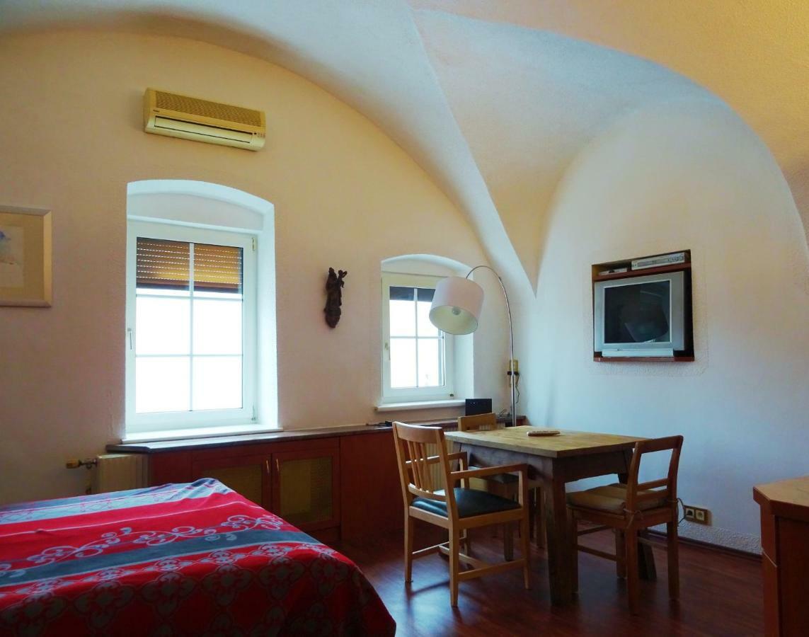 Gewoelbezimmer Am Marktplatz غموندين المظهر الخارجي الصورة